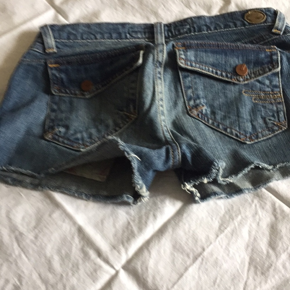 Cut up jean short - Picture 5 of 5